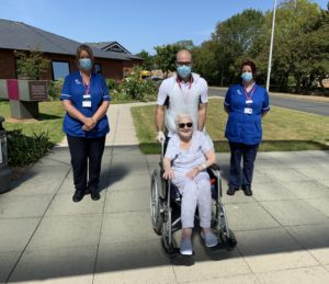 Staff-With-Patient-Patricia